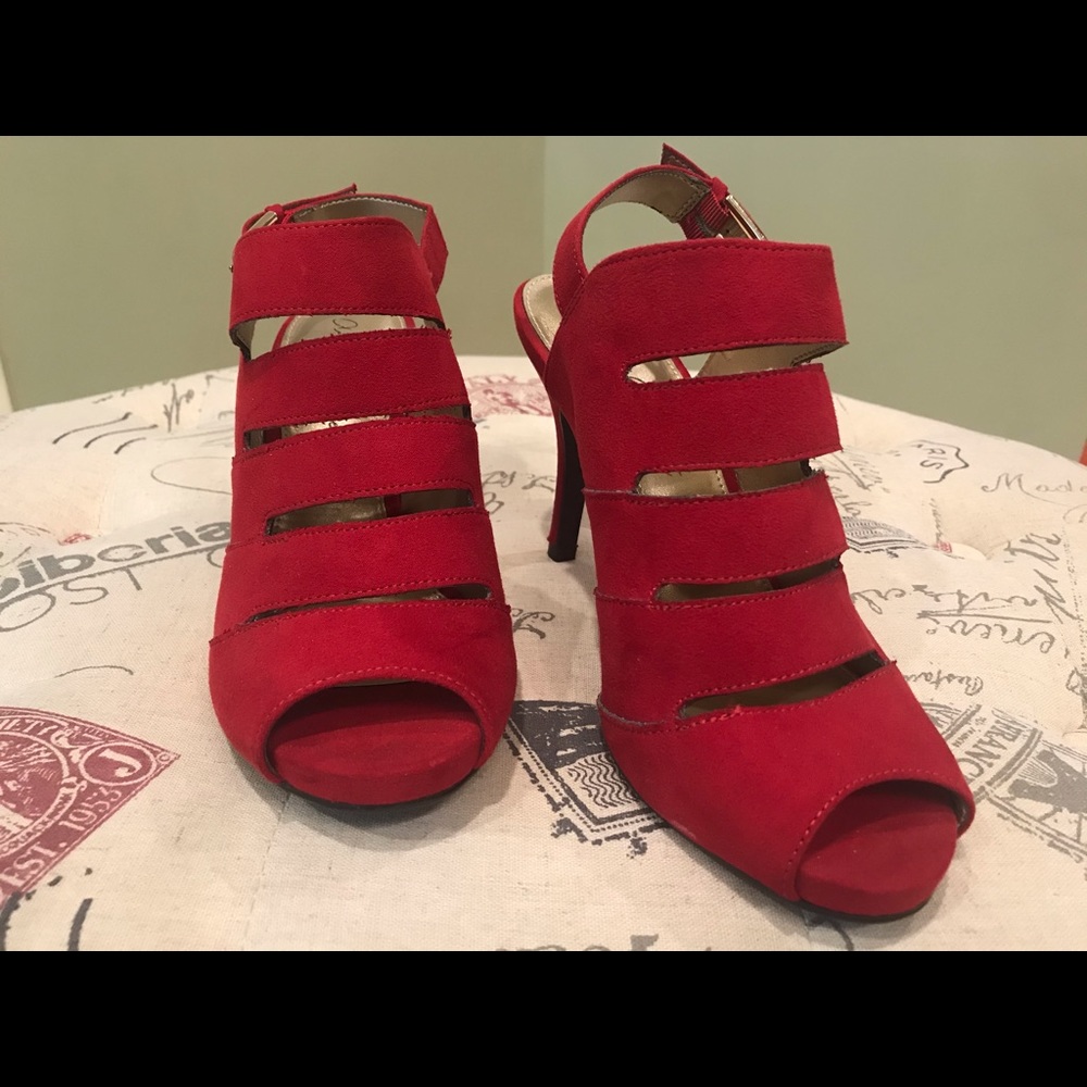 Shoe